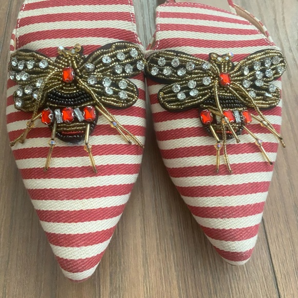 Exe Leather Bee Slip On Shoes Jeweled Embellished Art to Wear Striped Sz 8.5 - Picture 3 of 10